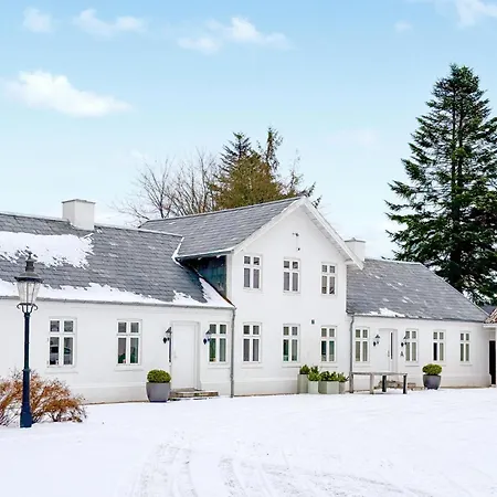 3 Bedroom Amazing In Feriehus